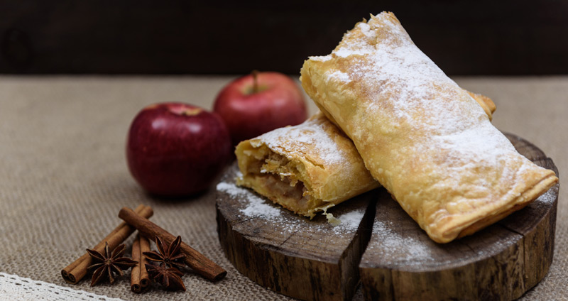 Prăjitură cu mere – Una din cele mai tradiționale și delicioare prăjituri